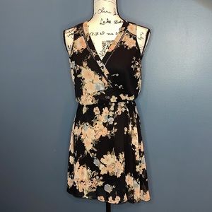 Sienna Sky Floral Dress with Crochet Detail XS